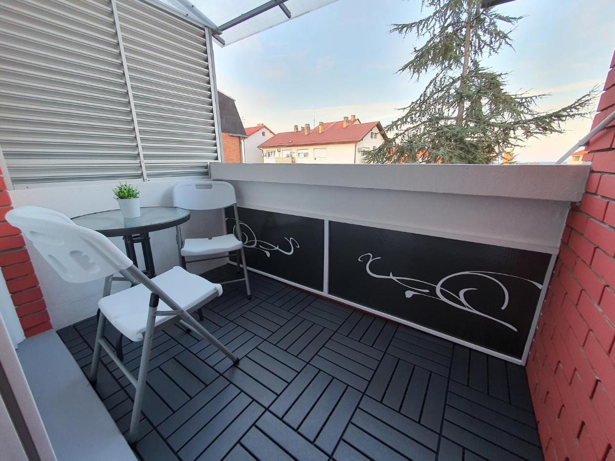 Apartment Pallaton Nekcse Kültér fotó