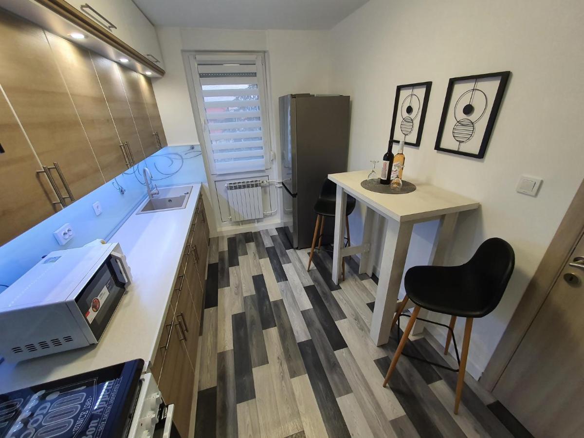 Apartment Pallaton Nekcse Kültér fotó